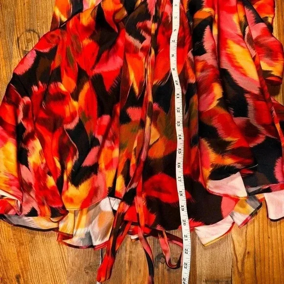 Tart Glenna Poly Satin Dress, Bromeliad Ikat, Size M - Picture 8 of 14